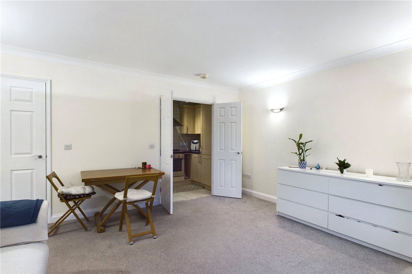 1 bedroom Flat to let in Tilehurst, Reading, Berkshire