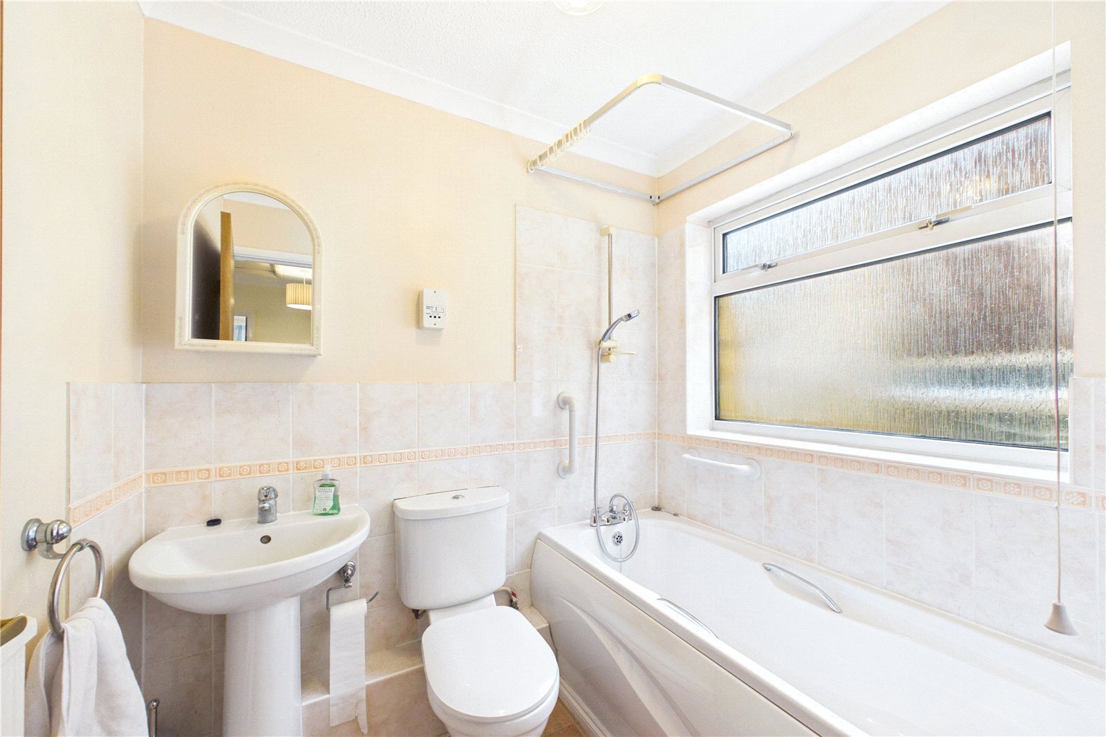 2 bedroom Flat to let in Tilehurst, Reading, Berkshire