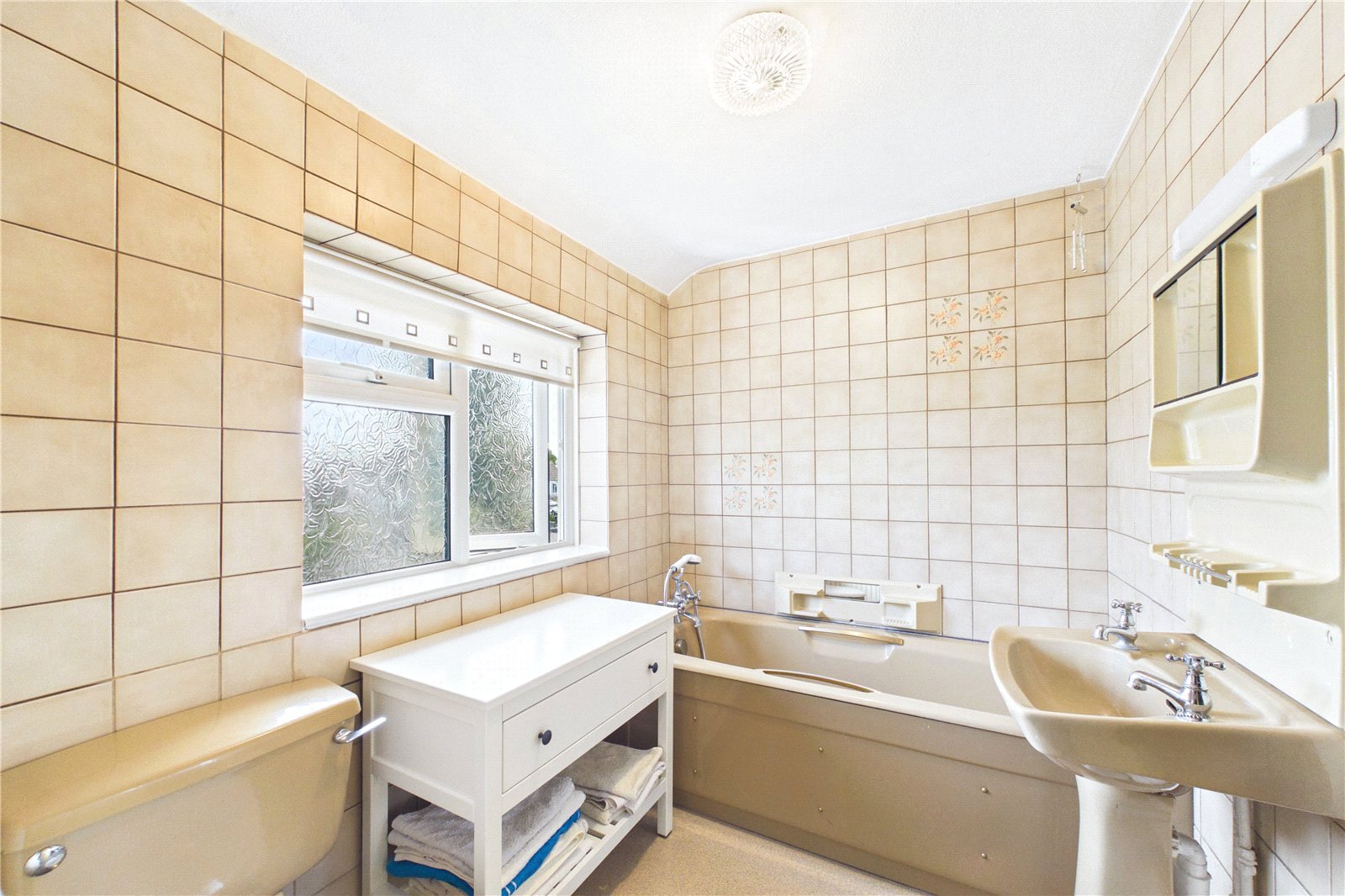 3 bedroom House to let in Tilehurst, Reading, Berkshire