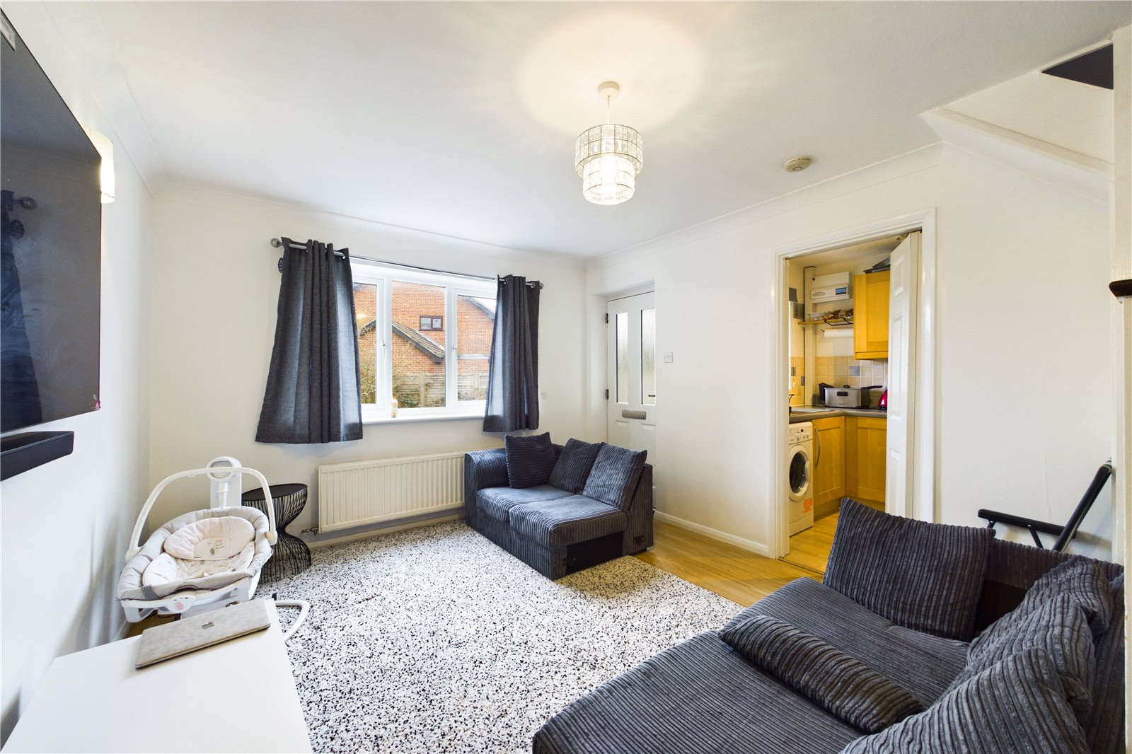 2 bedroom House to let in Calcot, Reading, Berkshire