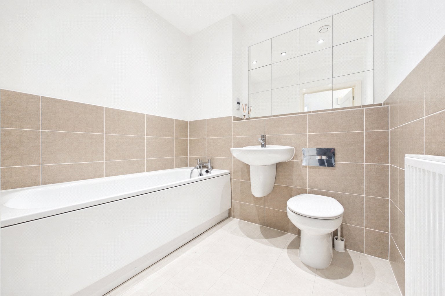 2 bedroom Flat for sale in Calcot, Reading