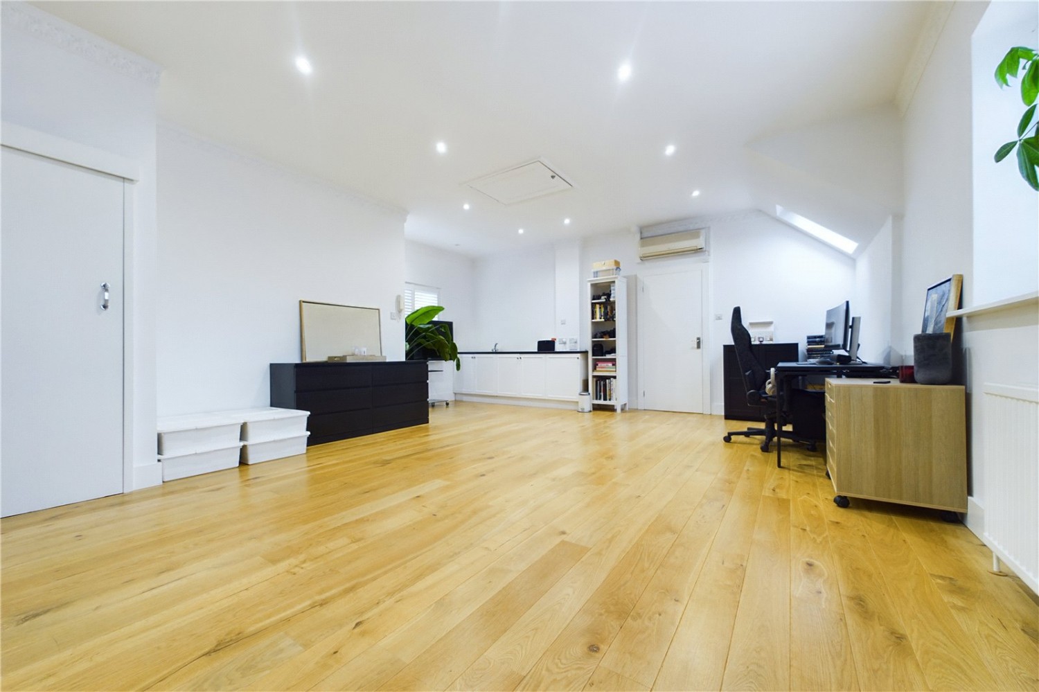 Tilehurst, Reading, Berkshire