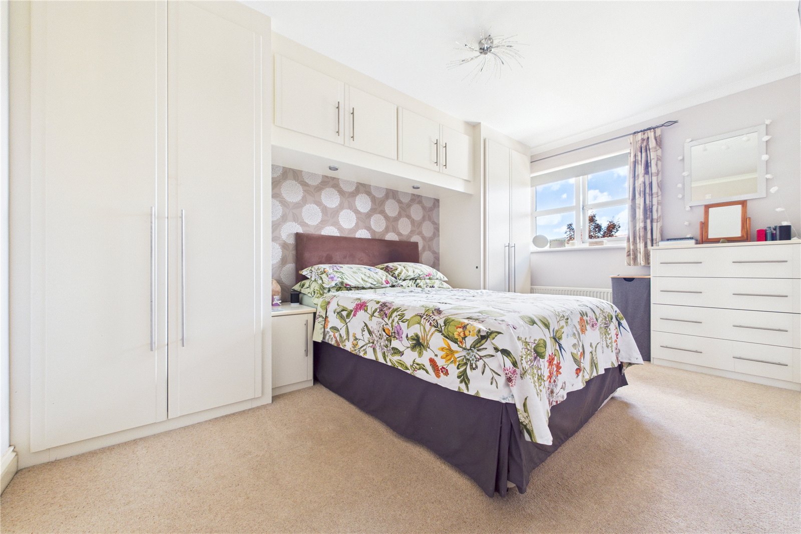 4 bedroom House for sale in Tilehurst, Reading, Berkshire