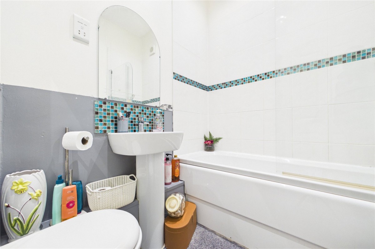 Norcot Road, Tilehurst, Reading