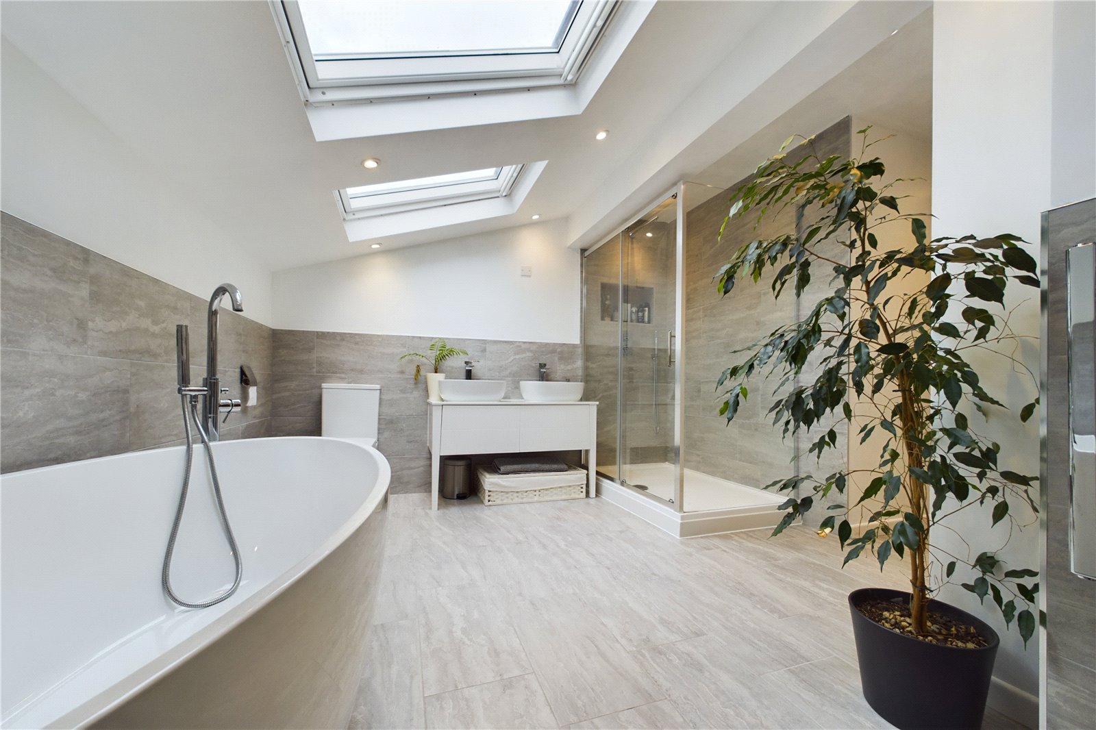 4 bedroom House for sale in Purley on Thames, Reading, Berkshire