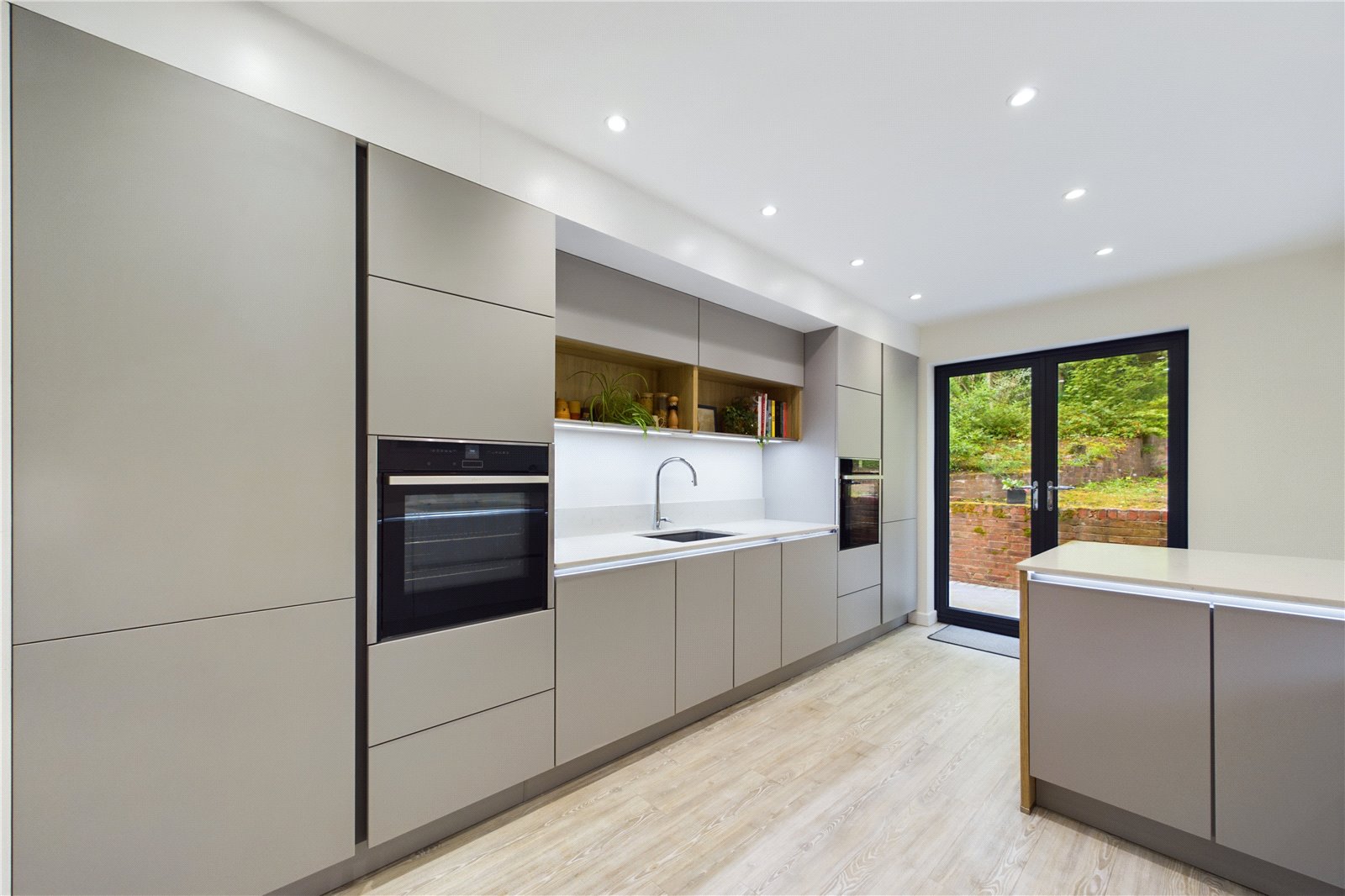 4 bedroom House for sale in Purley on Thames, Reading, Berkshire