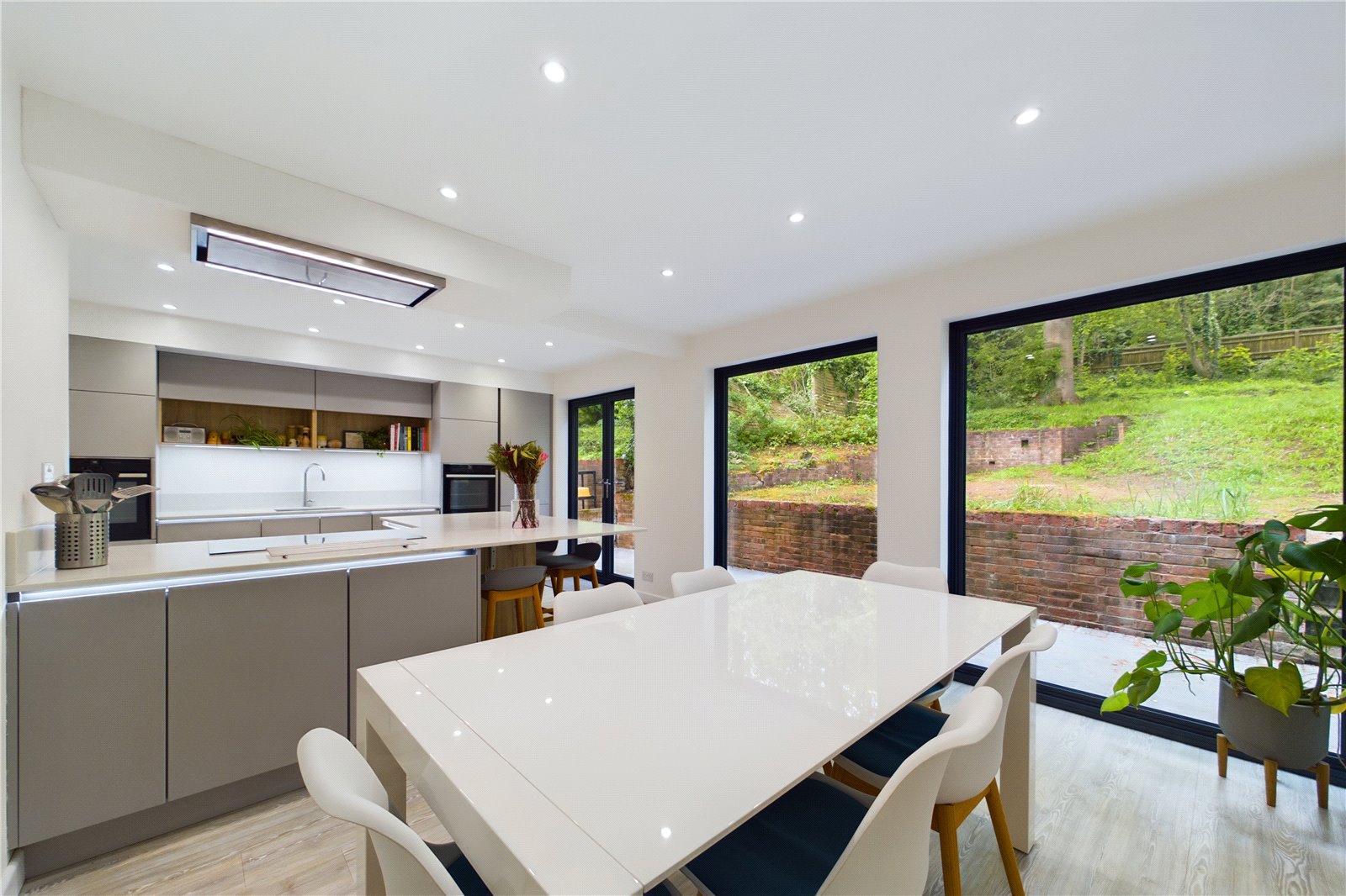 4 bedroom House for sale in Purley on Thames, Reading, Berkshire