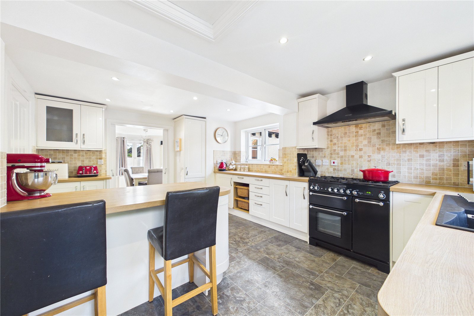 4 bedroom House for sale in Tilehurst, Reading, Berkshire