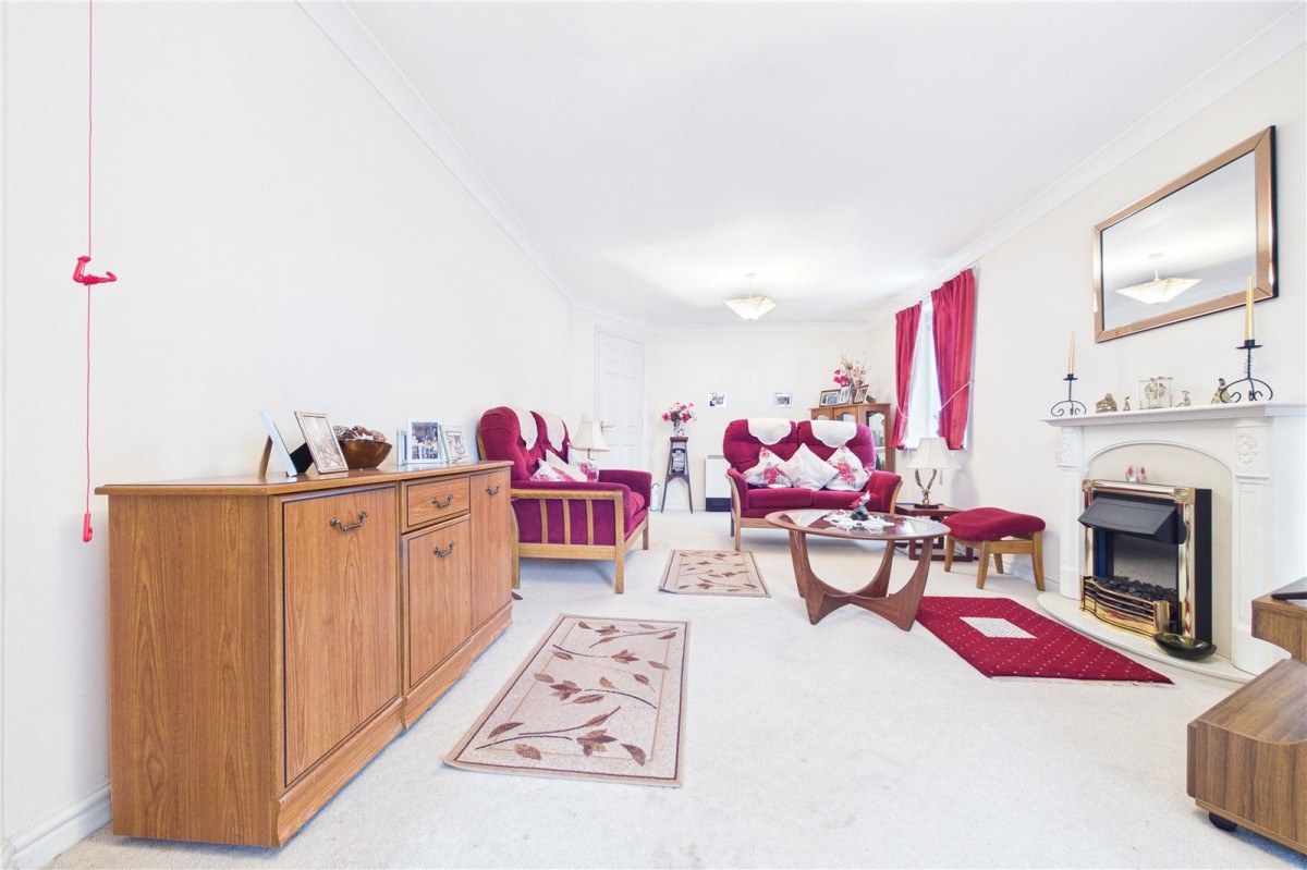 Chieveley Close, Tilehurst, Reading