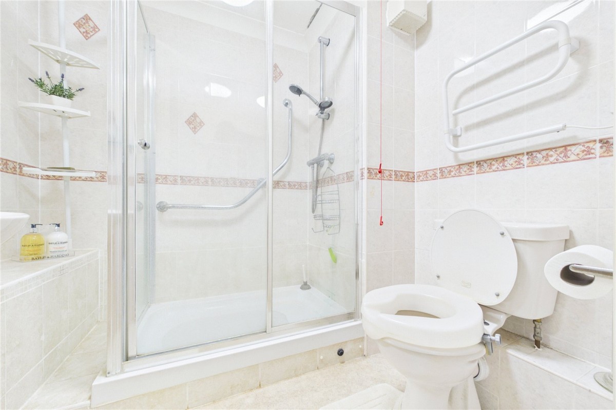 Chieveley Close, Tilehurst, Reading