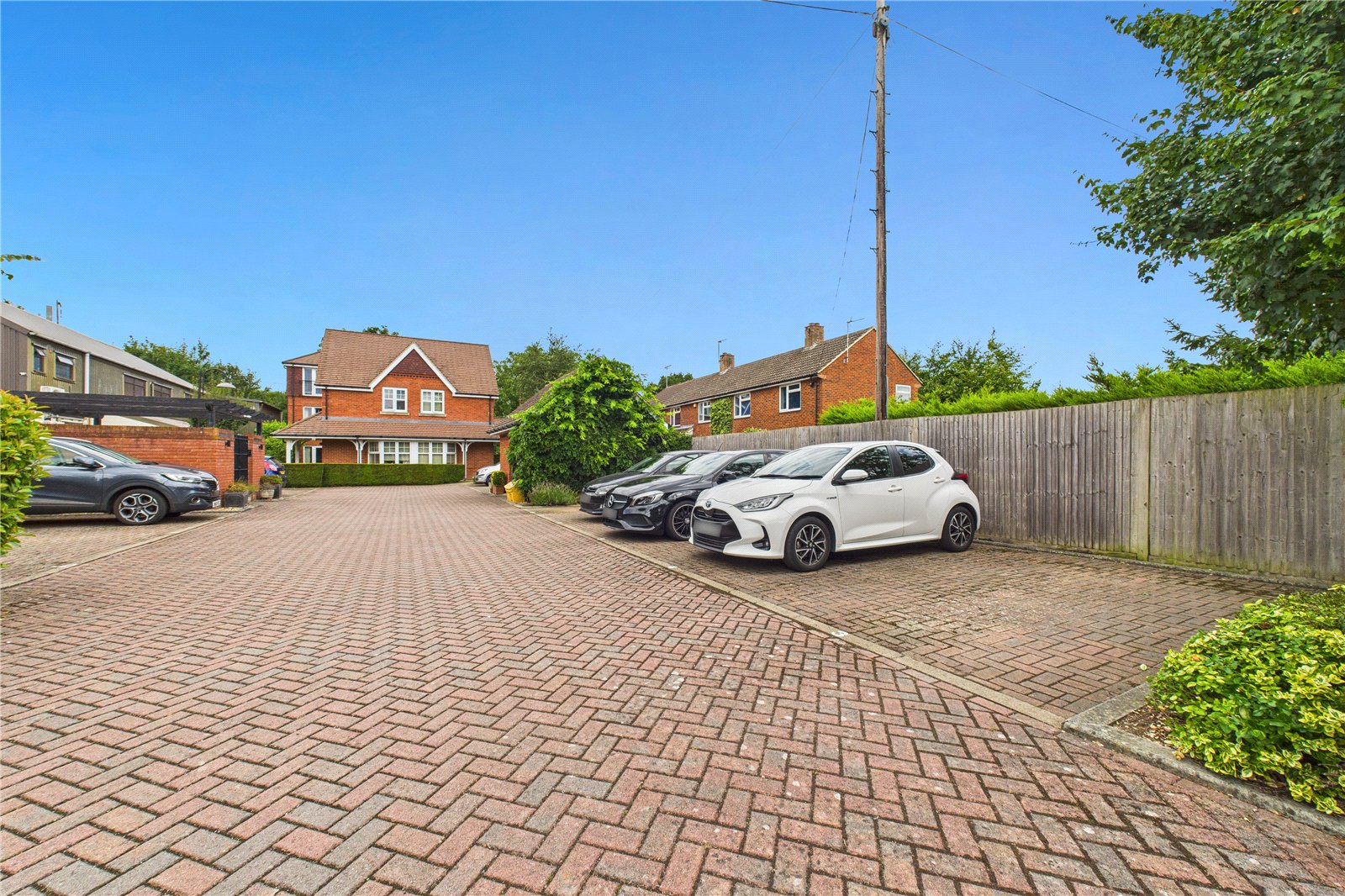 1 bedroom Flat for sale in Reading Road, Pangbourne, Reading