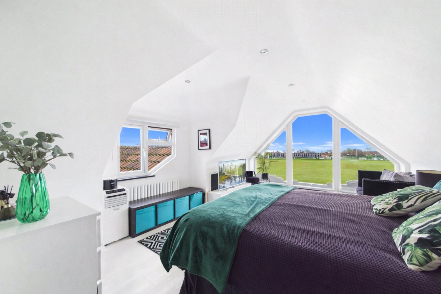 Tilehurst, Reading, Berkshire