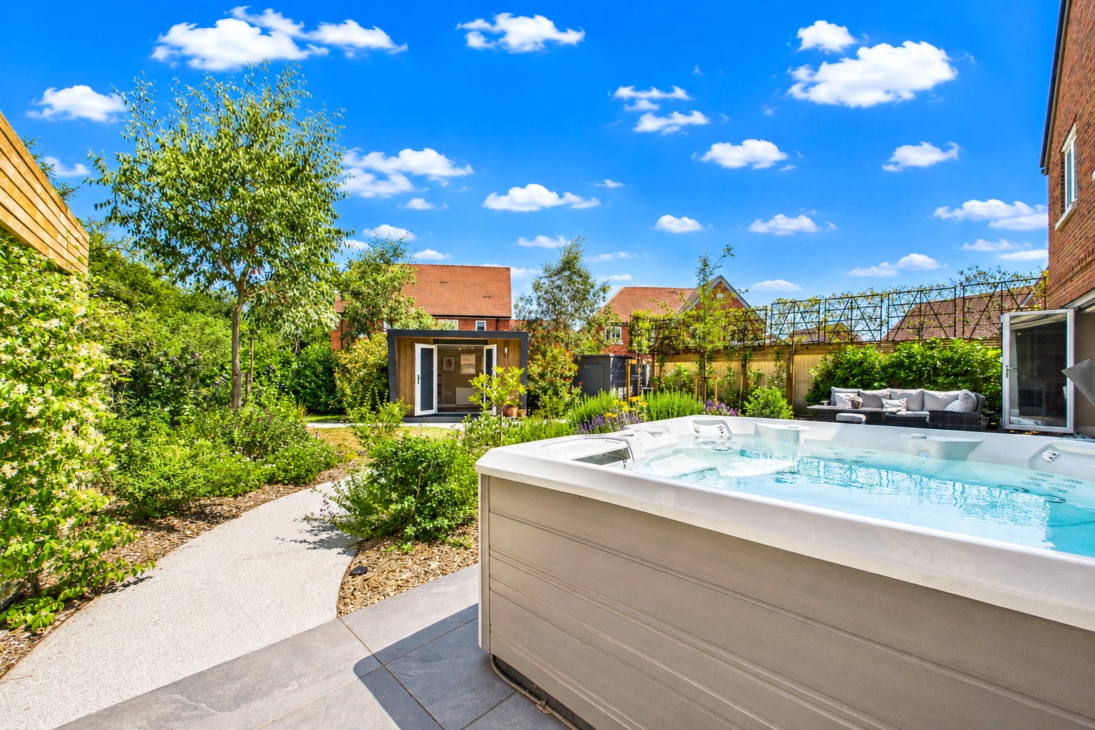 4 bedroom House for sale in Tilehurst, Reading, Berkshire