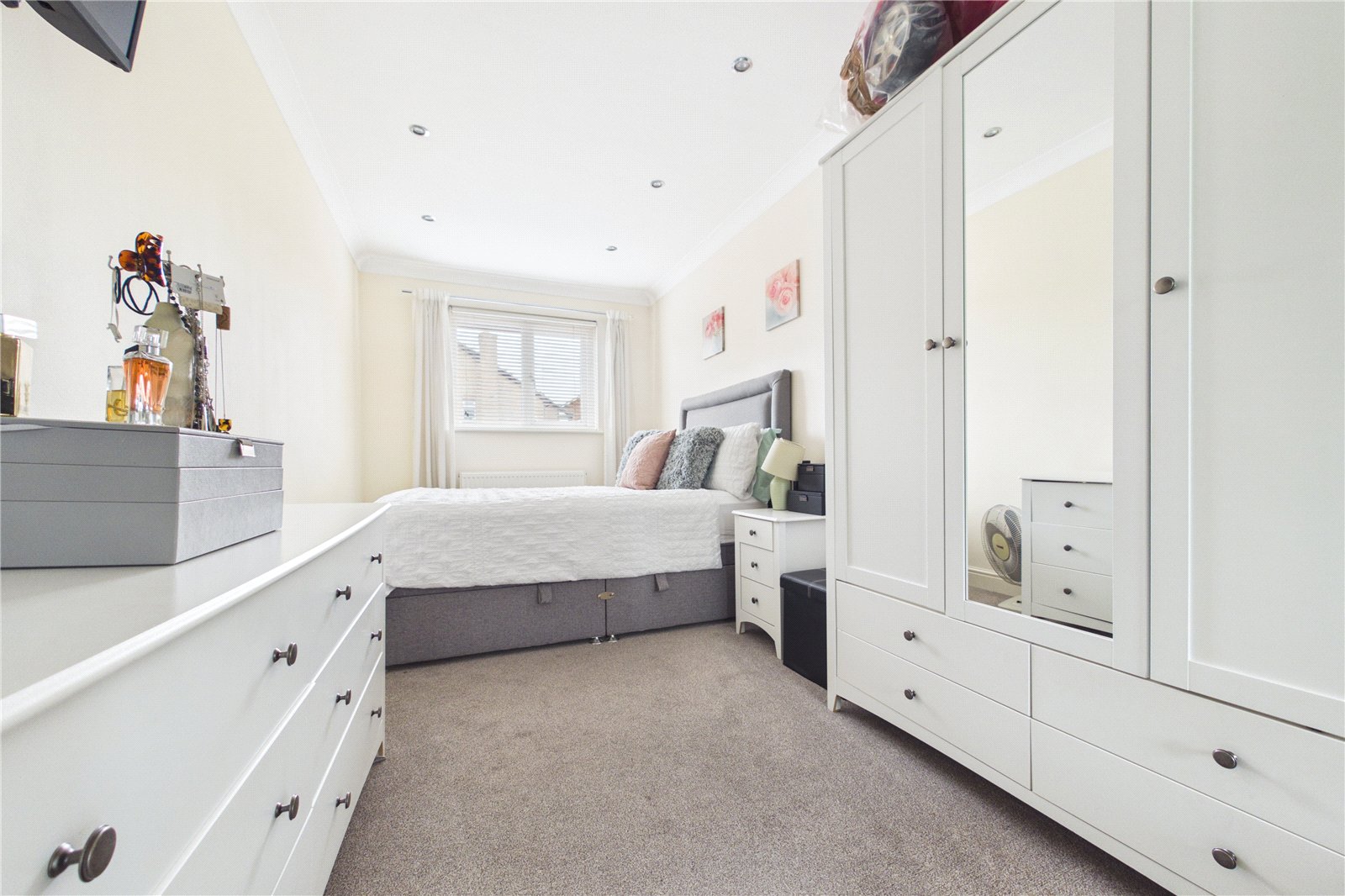 4 bedroom House for sale in Tilehurst, Reading, Berkshire