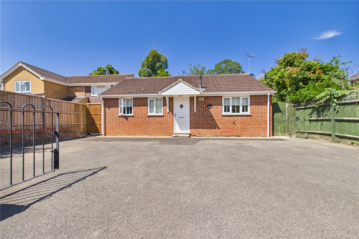 Tilehurst, Reading, Berkshire