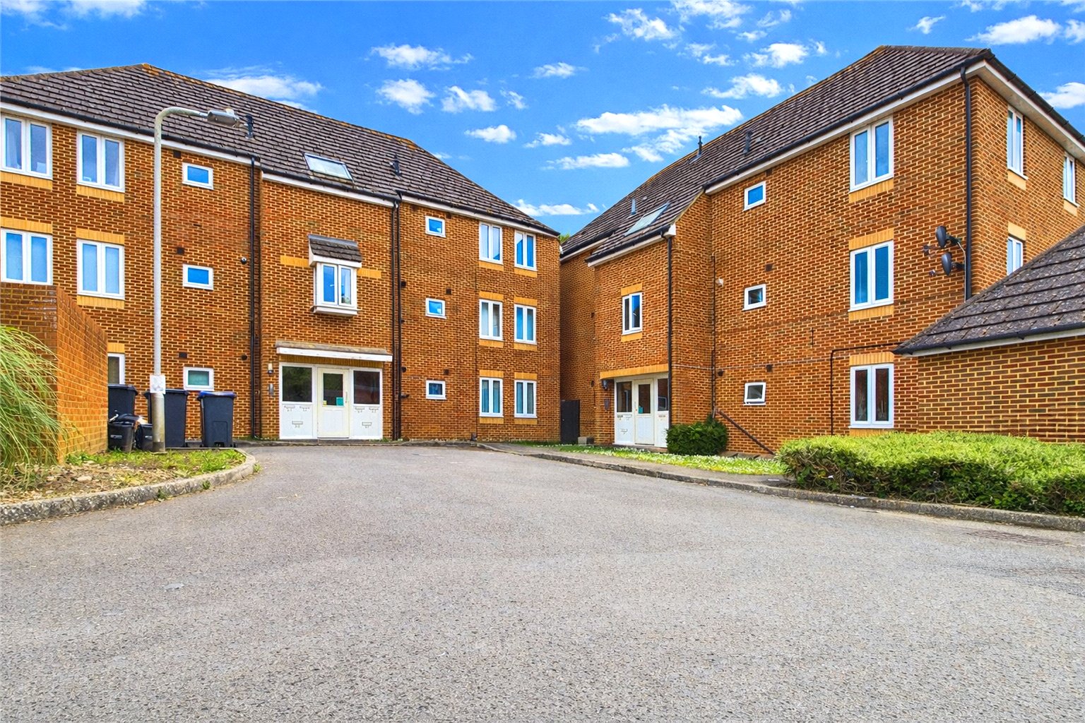1 bedroom Flat for sale in Tilehurst, Reading, Berkshire