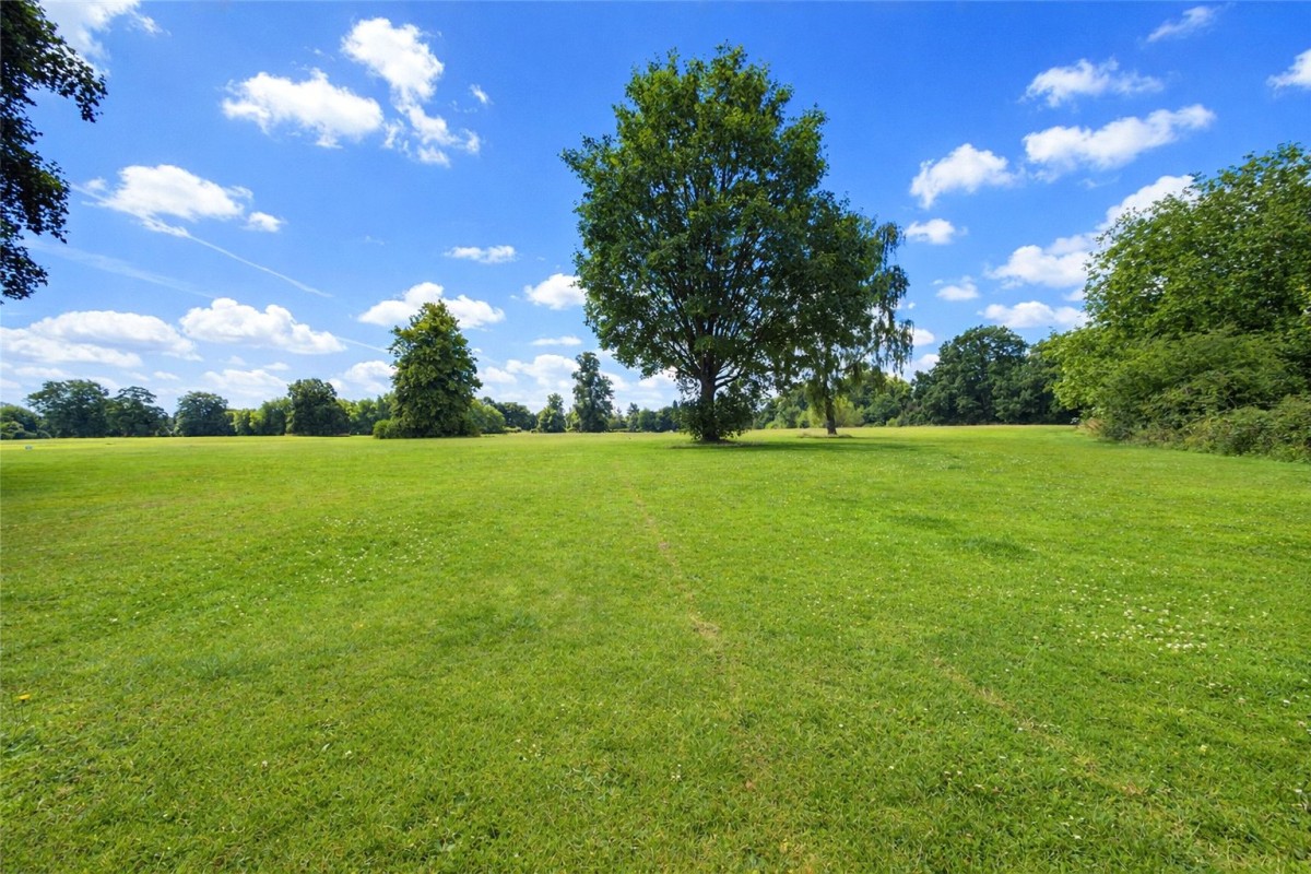 Tilehurst, Reading, Berkshire