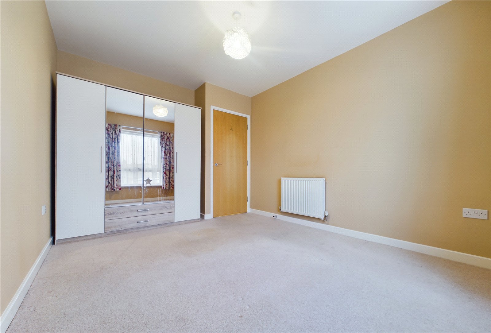 2 bedroom Flat for sale in Tilehurst, Reading, Berkshire