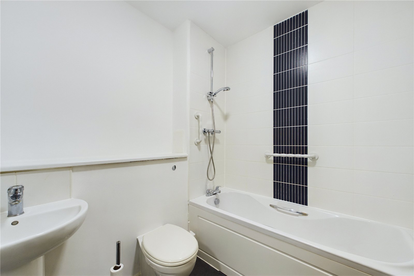 2 bedroom Flat for sale in Tilehurst, Reading, Berkshire