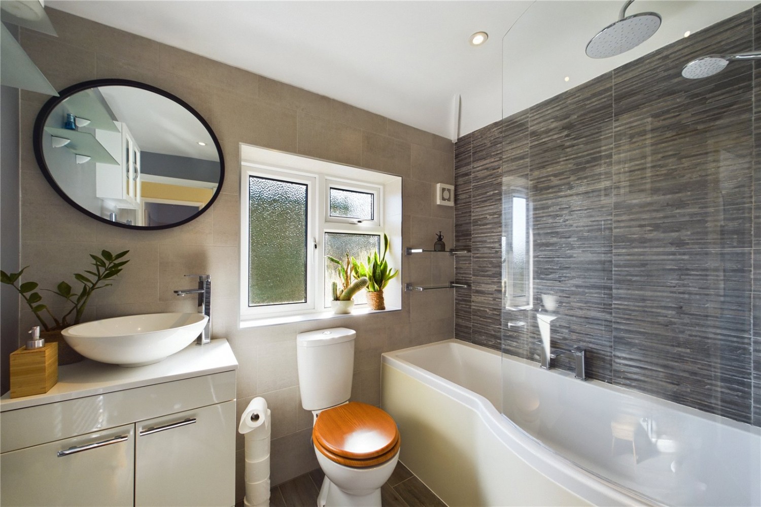 Tilehurst, Reading, Berkshire
