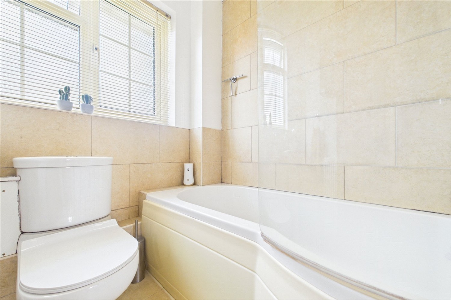 Calcot, Reading, Berkshire