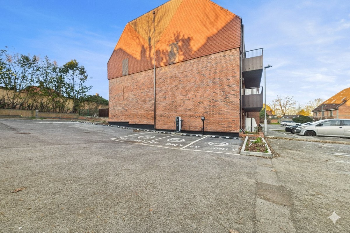 Grovelands Road, Reading, Berkshire