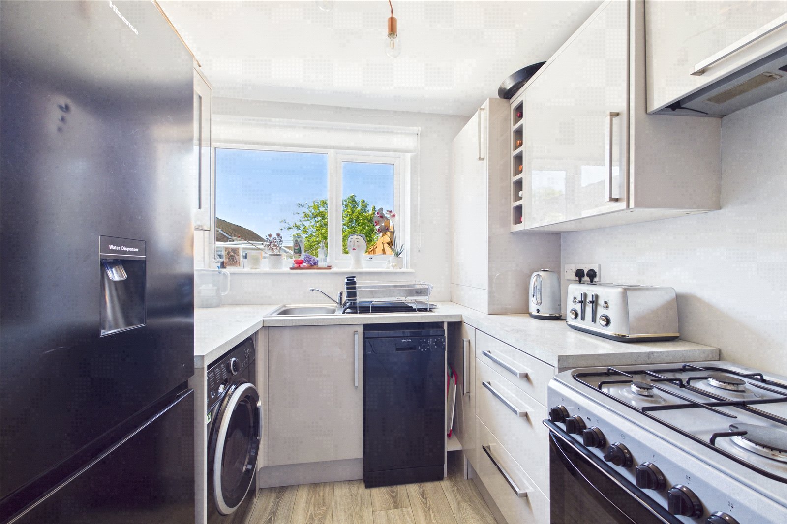 2 bedroom Flat for sale in Tilehurst, Reading, Berkshire