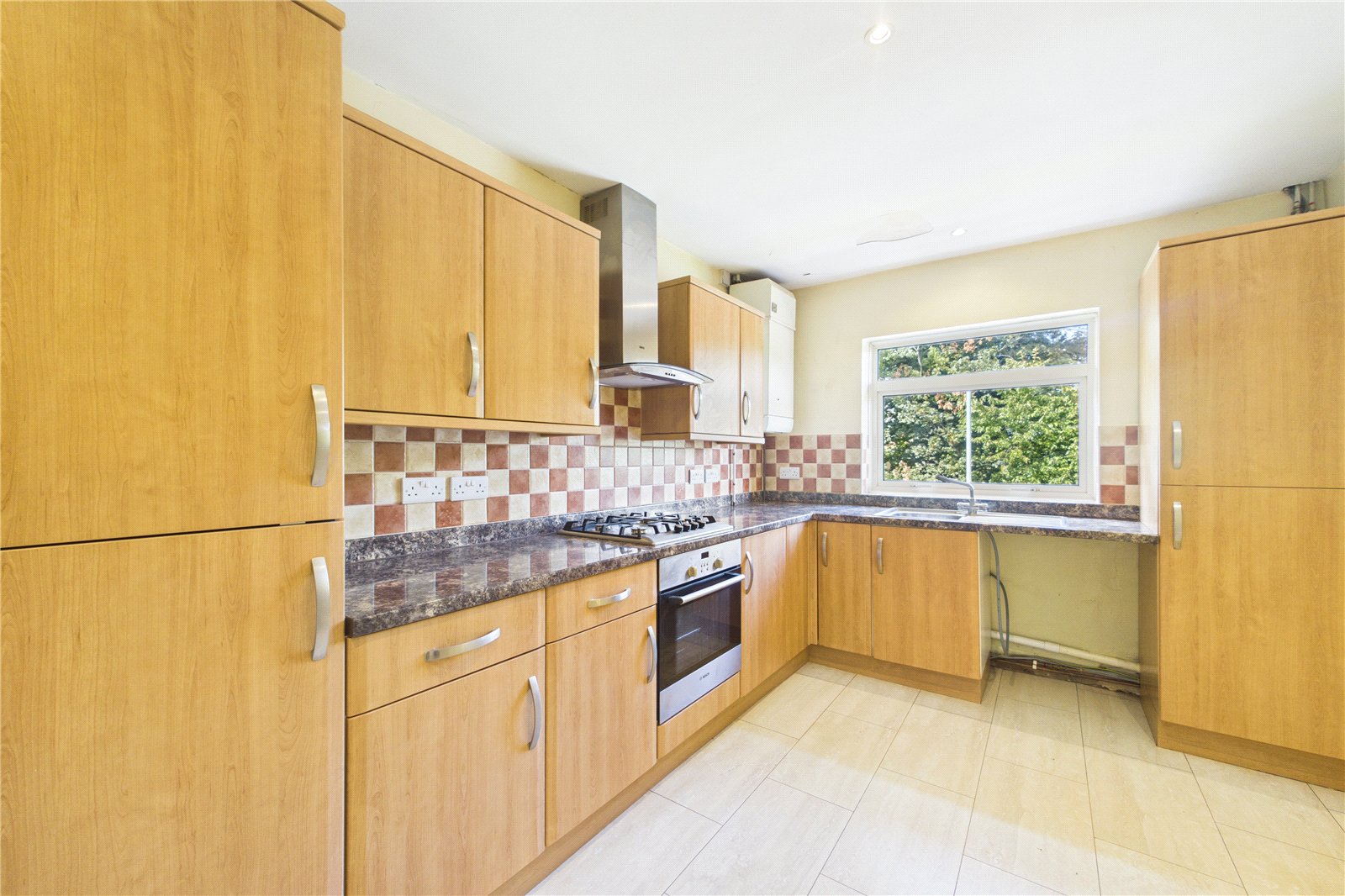 2 bedroom Flat for sale in Tilehurst, Reading, Berkshire