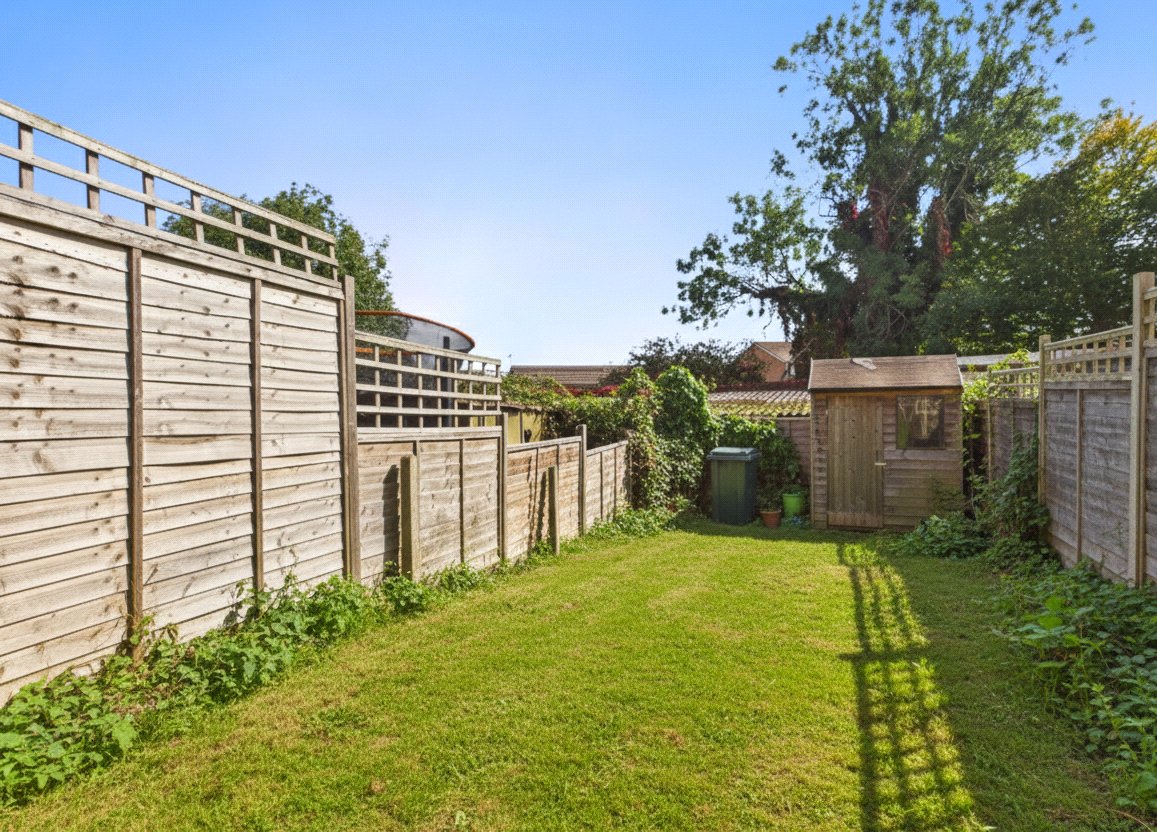 2 bedroom Flat for sale in Tilehurst, Reading, Berkshire