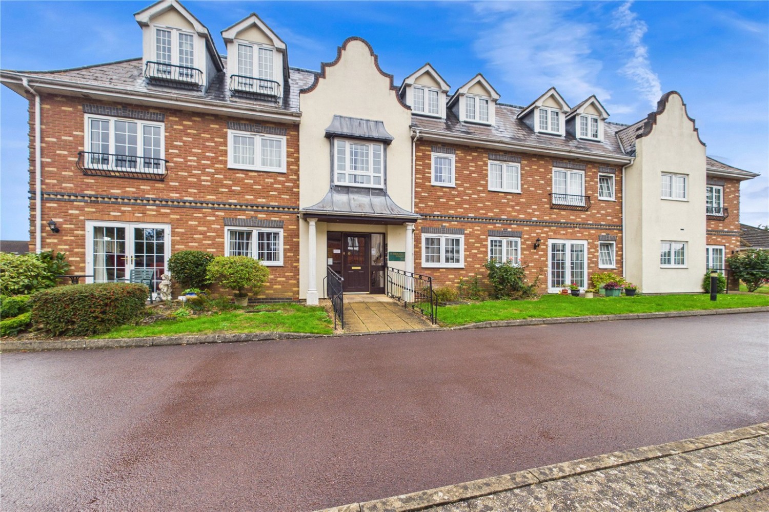 Park Lane, Tilehurst, Reading