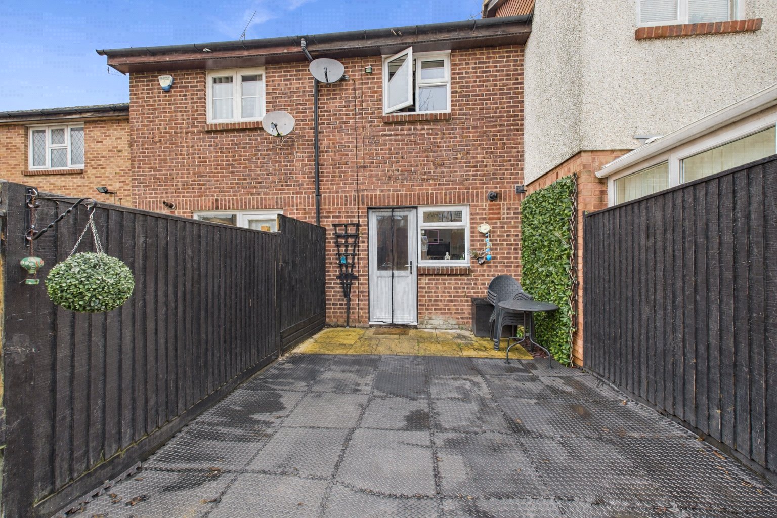 2 bedroom House for sale in Tilehurst, Reading, Berkshire