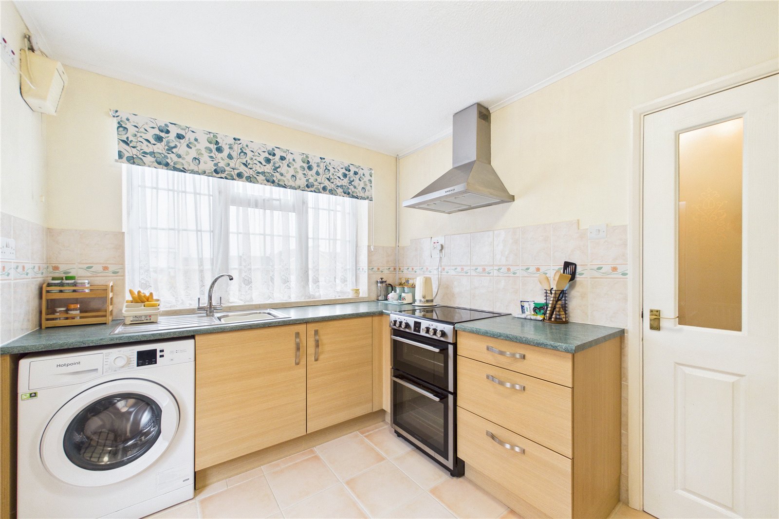 4 bedroom House for sale in Calcot, Reading, Berkshire