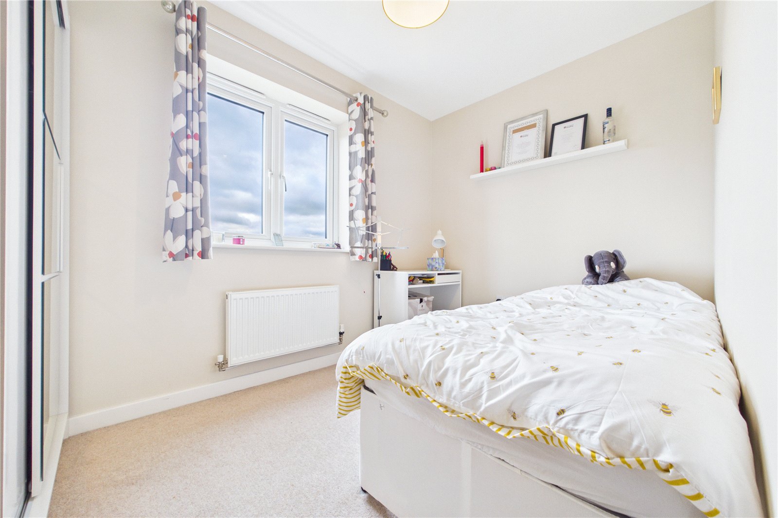 2 bedroom Flat for sale in Calcot, Reading, West Berkshire