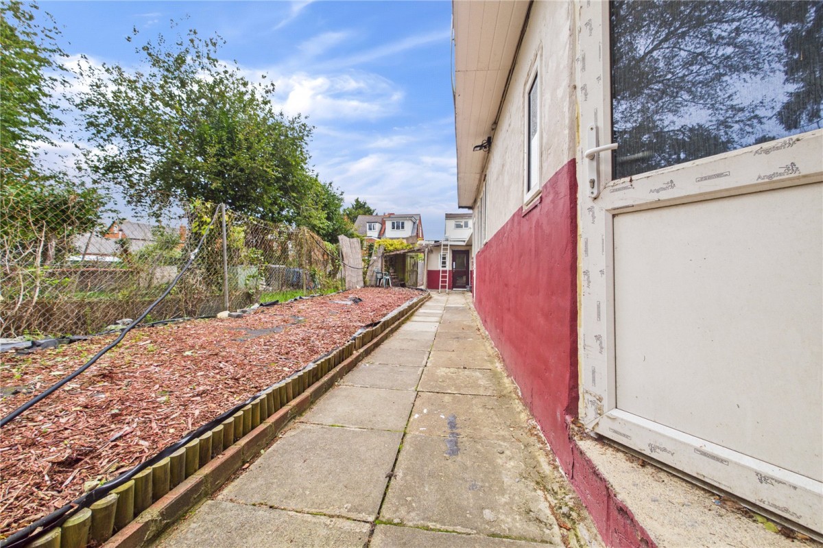 Tilehurst, Reading, Berkshire