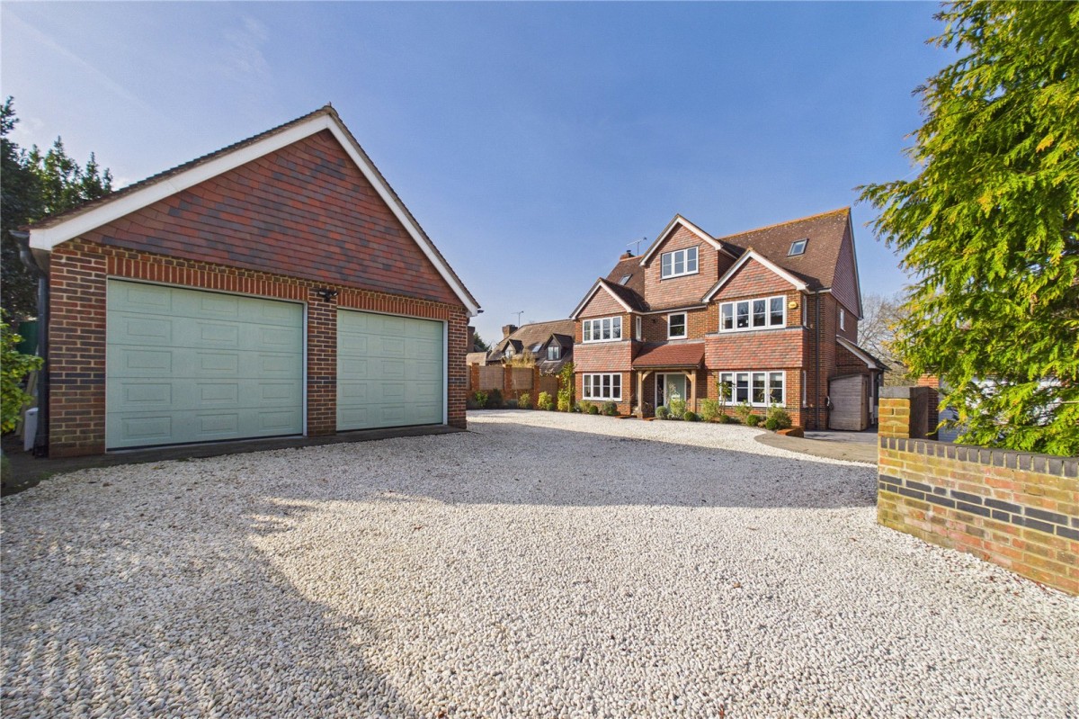 Burghfield Common, Reading, Berkshire