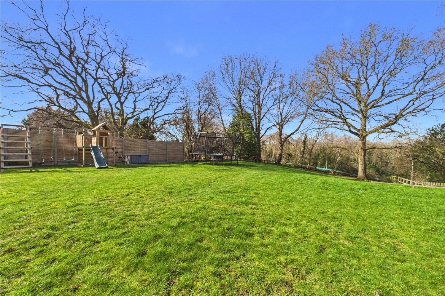 Burghfield Common, Reading, Berkshire