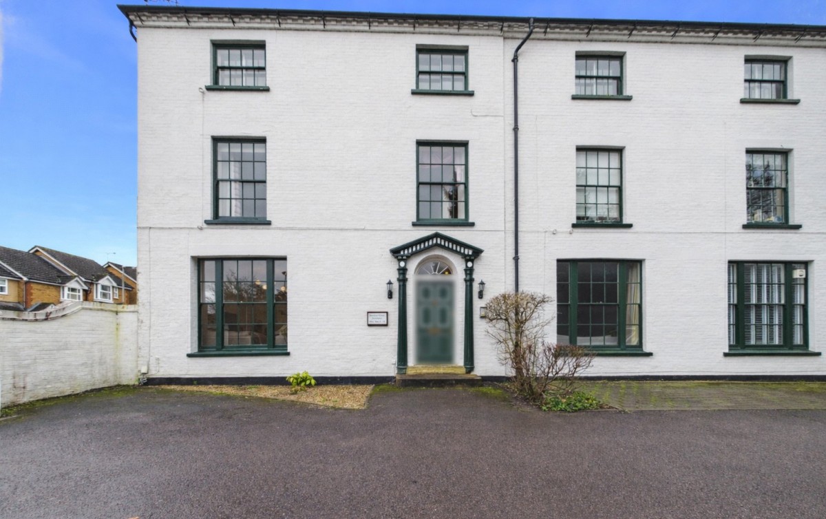 Purley on Thames, Reading, Berkshire