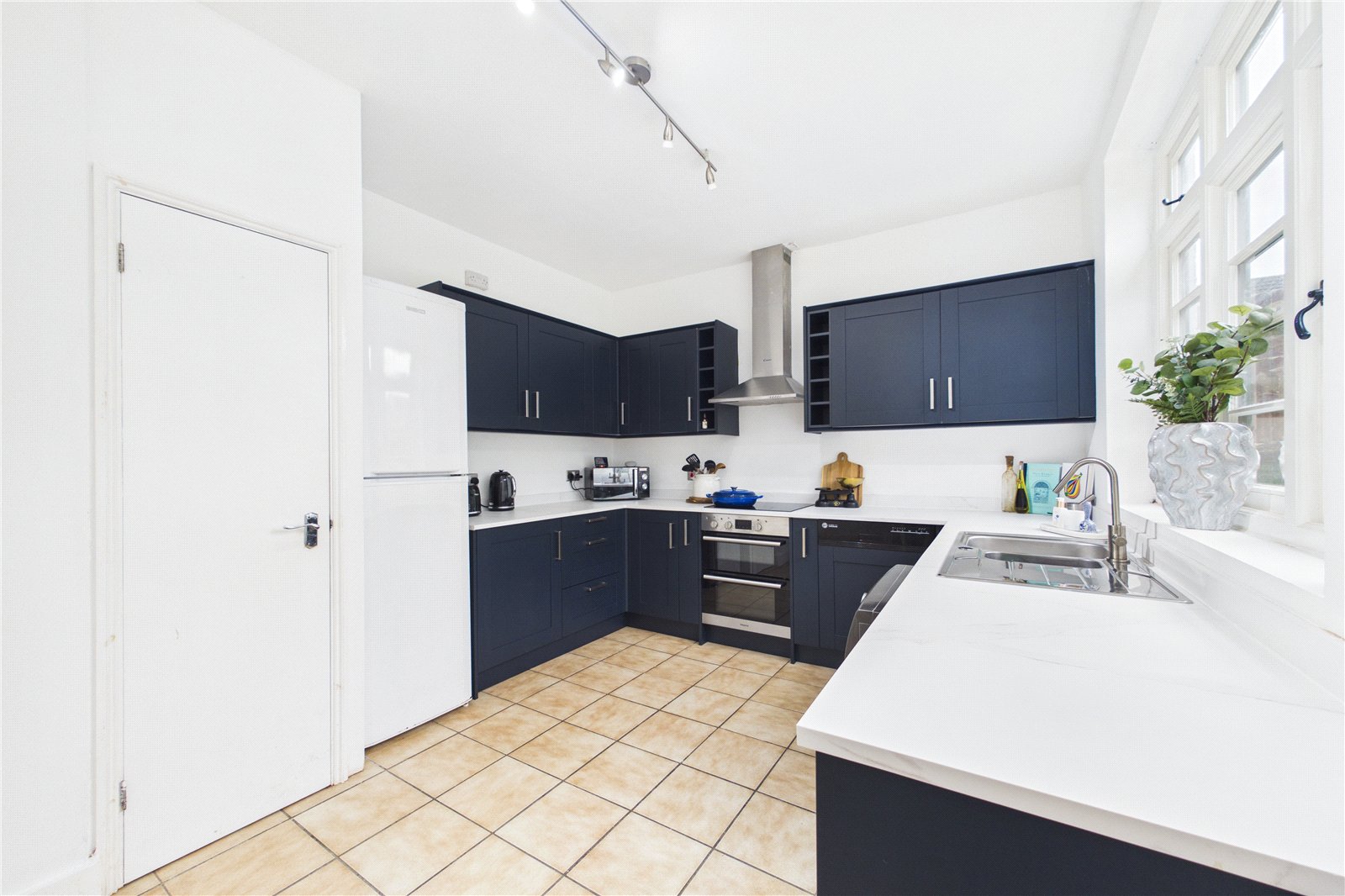 1 bedroom Flat for sale in Purley on Thames, Reading, Berkshire
