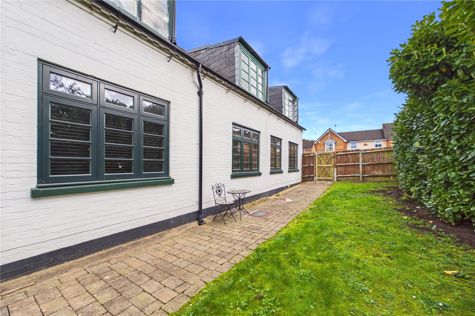 1 bedroom Flat for sale in Purley on Thames, Reading, Berkshire