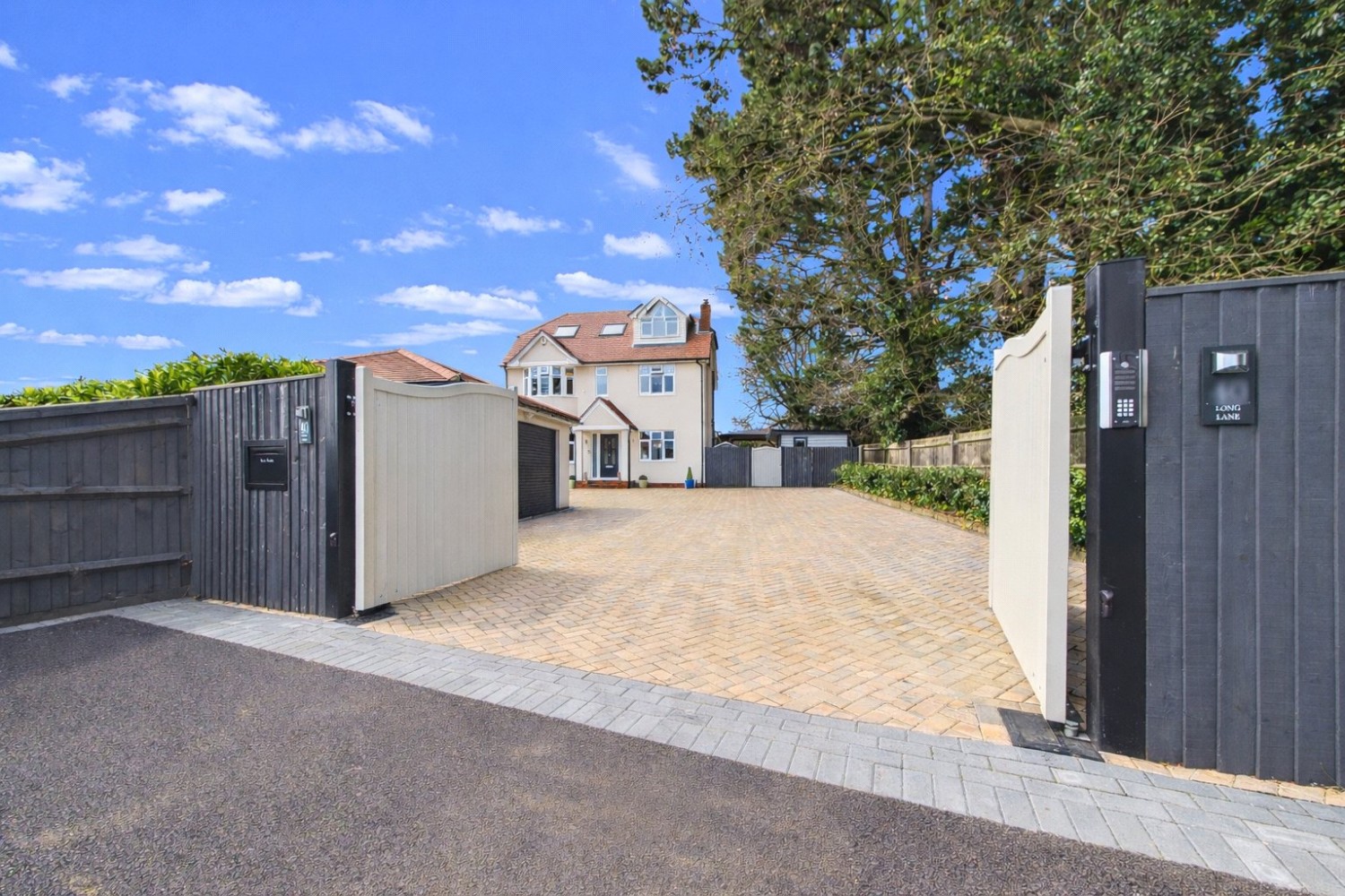 Tilehurst, Reading, Berkshire