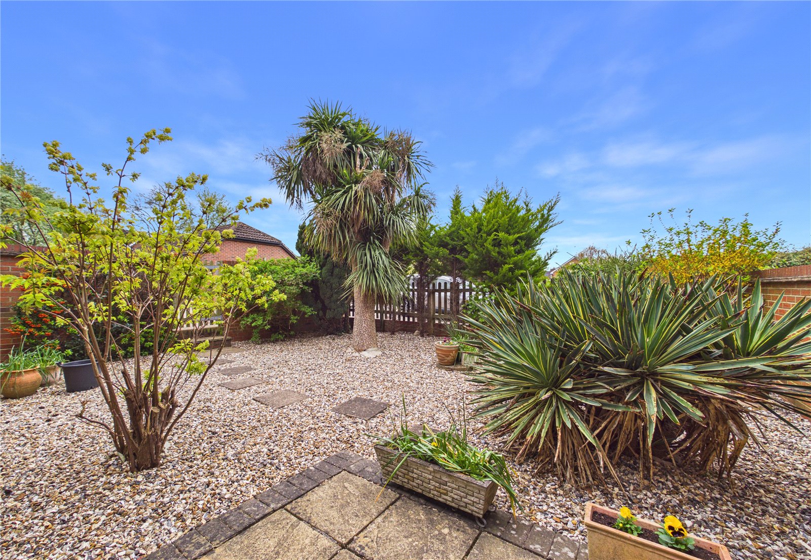 2 bedroom House for sale in Bowling Green Lane, Purley on Thames, Reading
