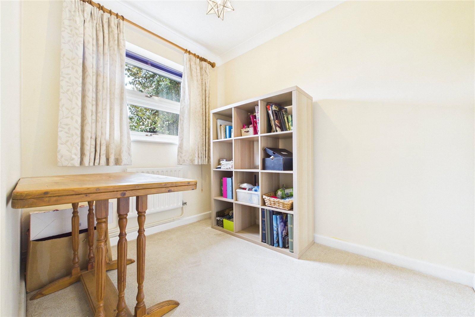 2 bedroom House for sale in Bowling Green Lane, Purley on Thames, Reading
