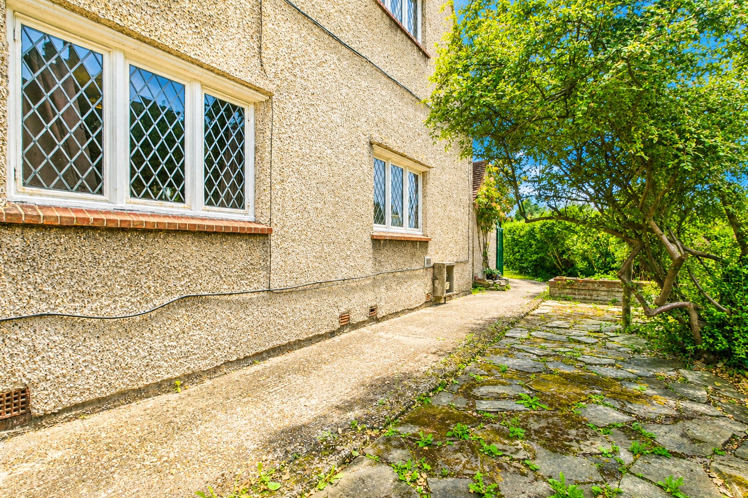 2 bedroom House for sale in Tilehurst, Reading, Berkshire