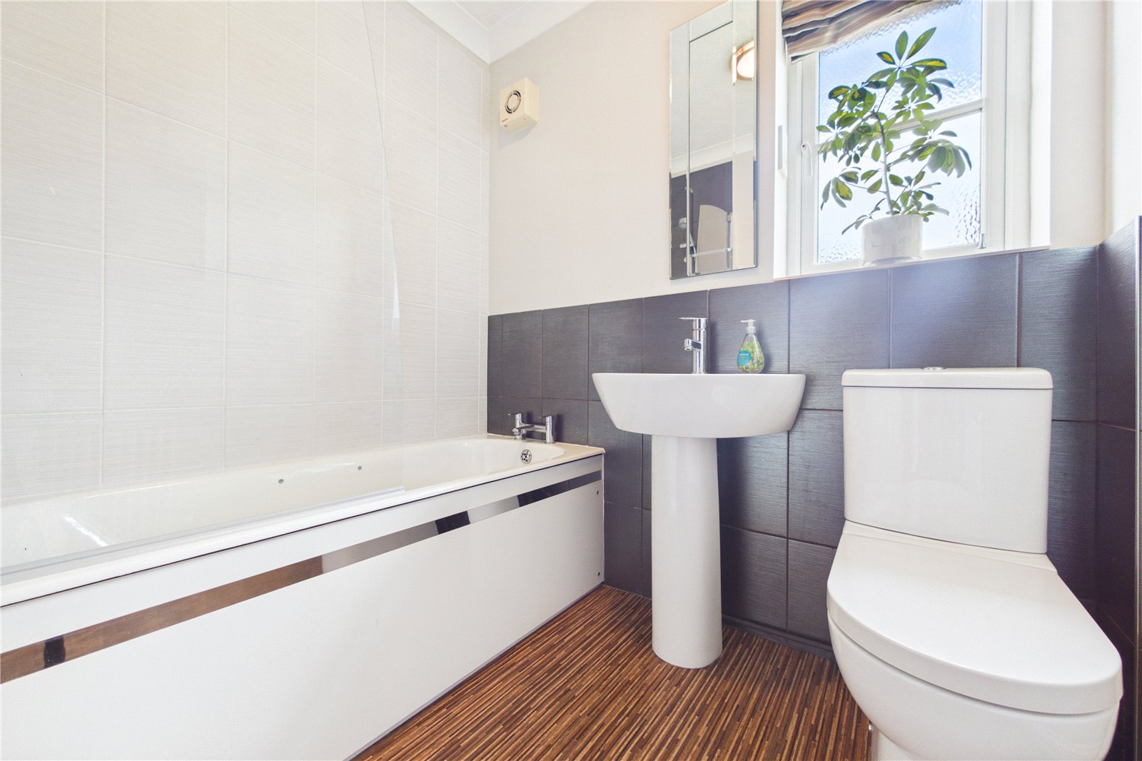 4 bedroom House for sale in Tilehurst, Reading, Berkshire