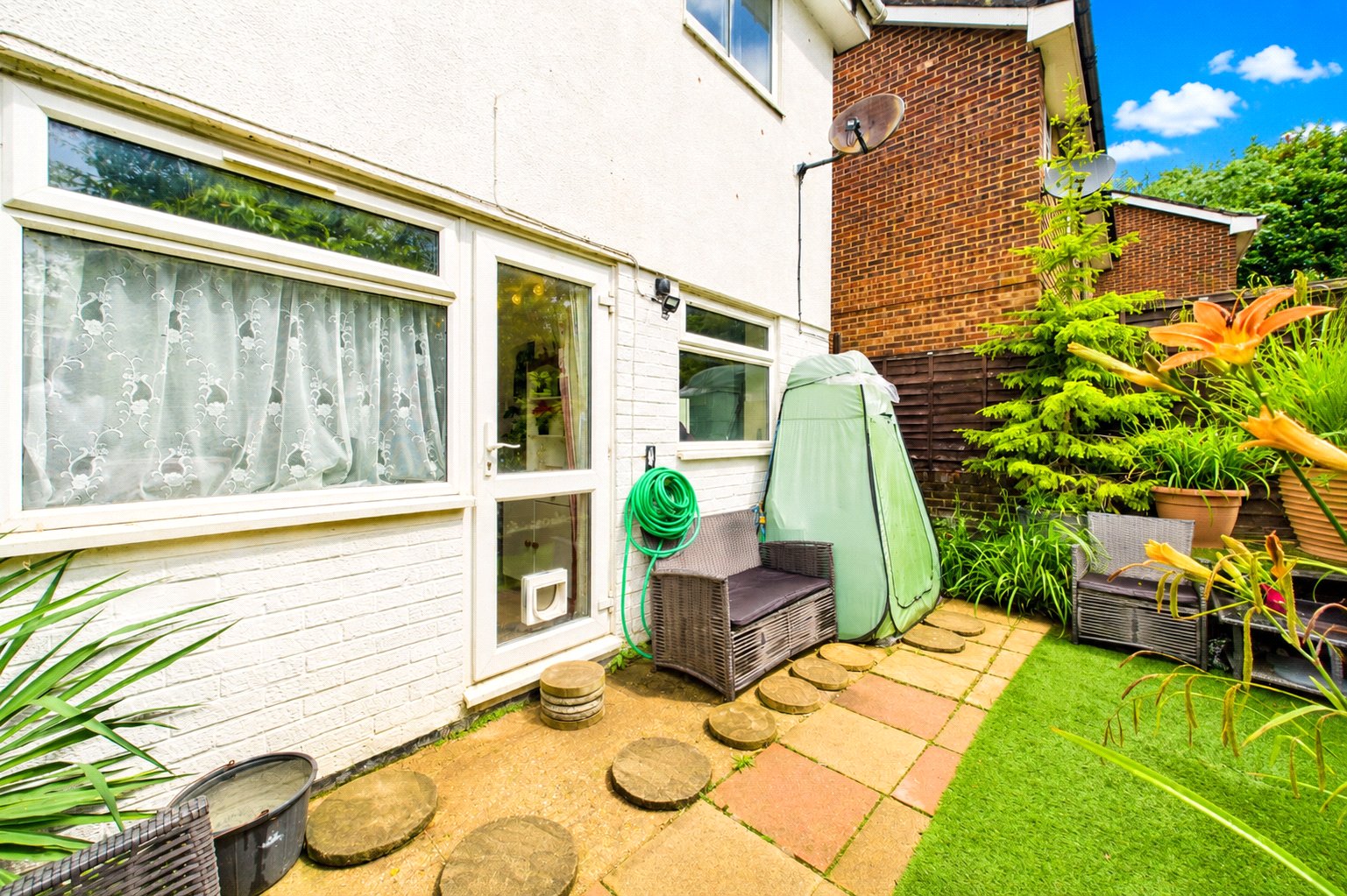 2 bedroom House for sale in Calcot, Reading, Berkshire