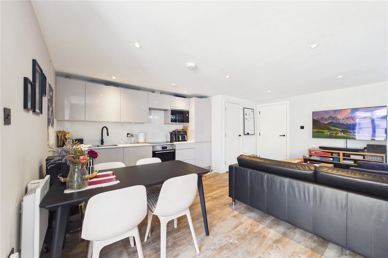 3 bedroom House for sale in Calcot, Reading, Berkshire