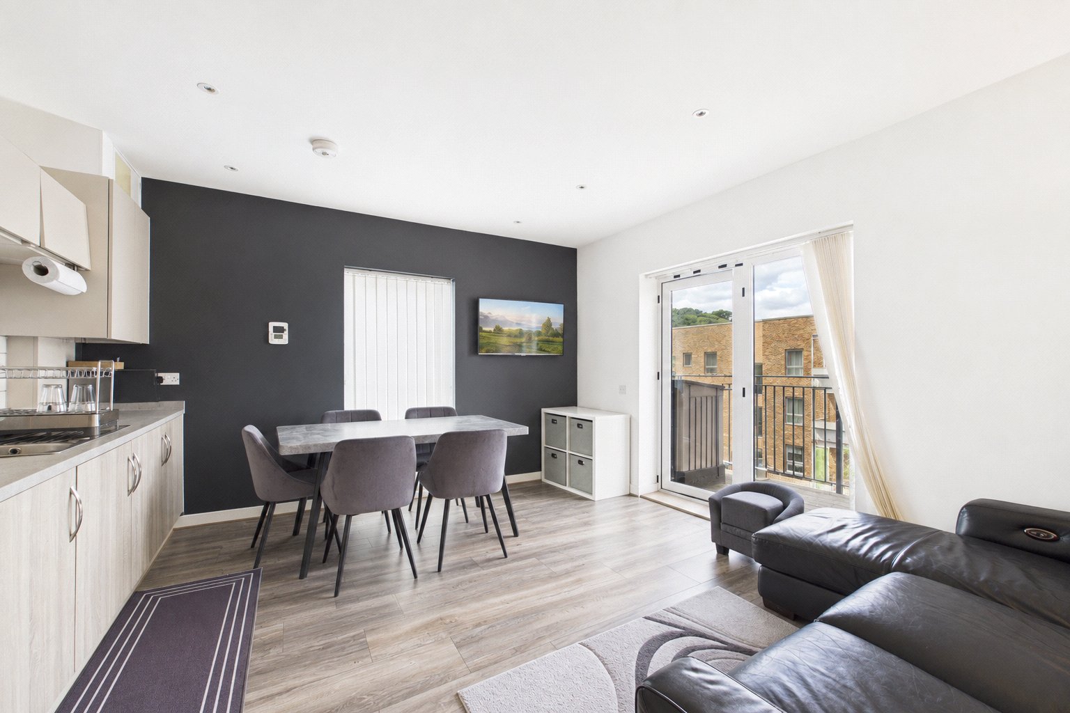 2 bedroom Flat for sale in Tilehurst, Reading, Berkshire
