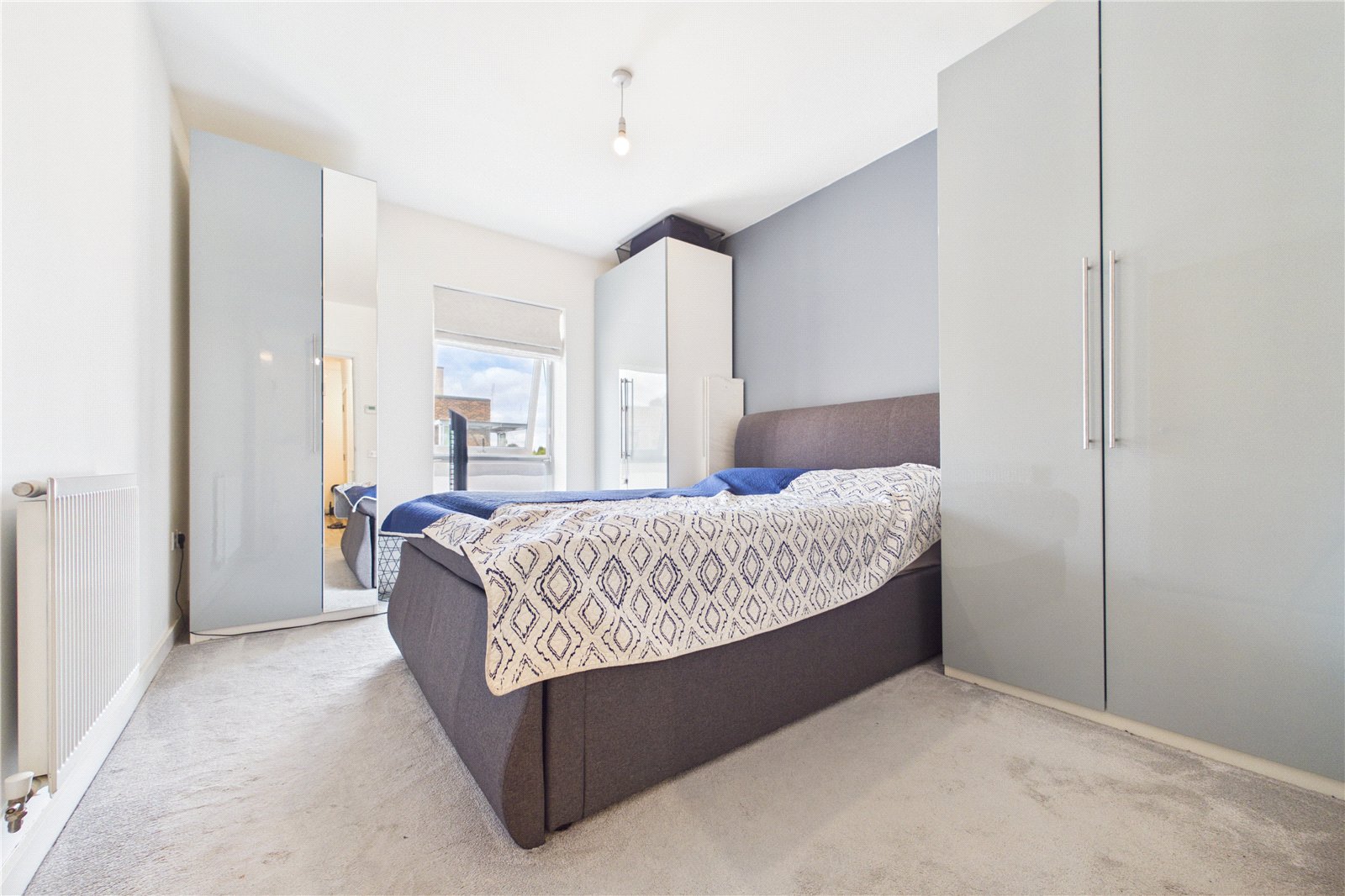 2 bedroom Flat for sale in Tilehurst, Reading, Berkshire