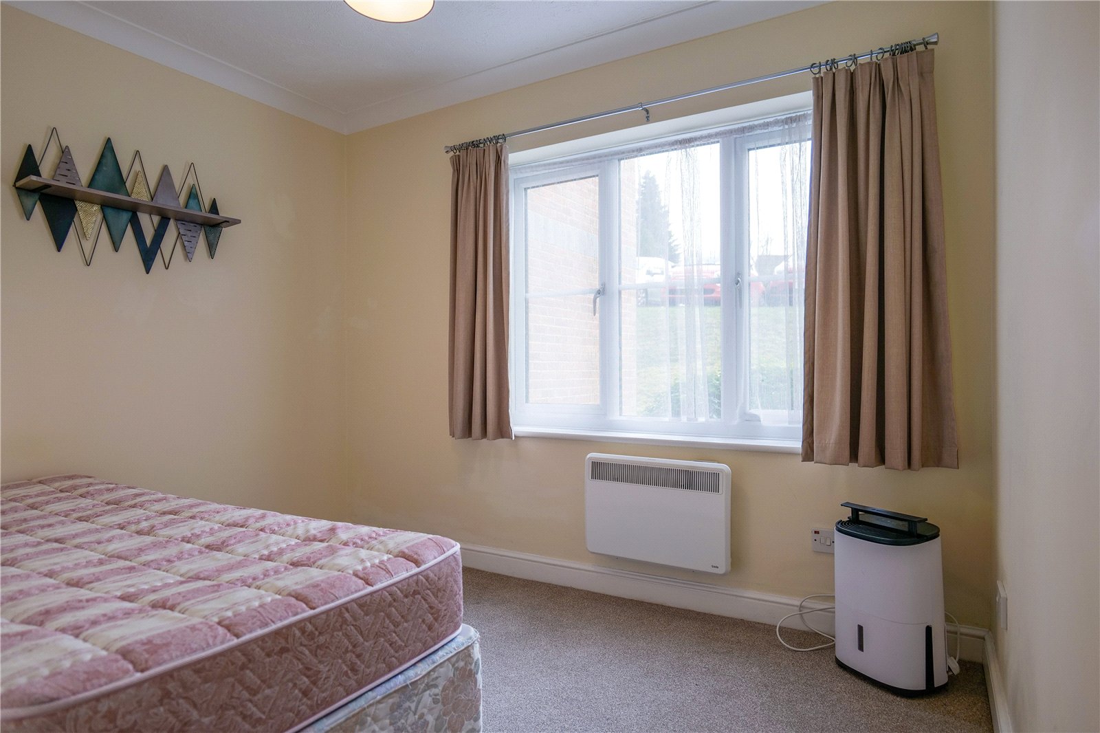 2 bedroom Flat to let in Ruscombe, Twyford, Reading