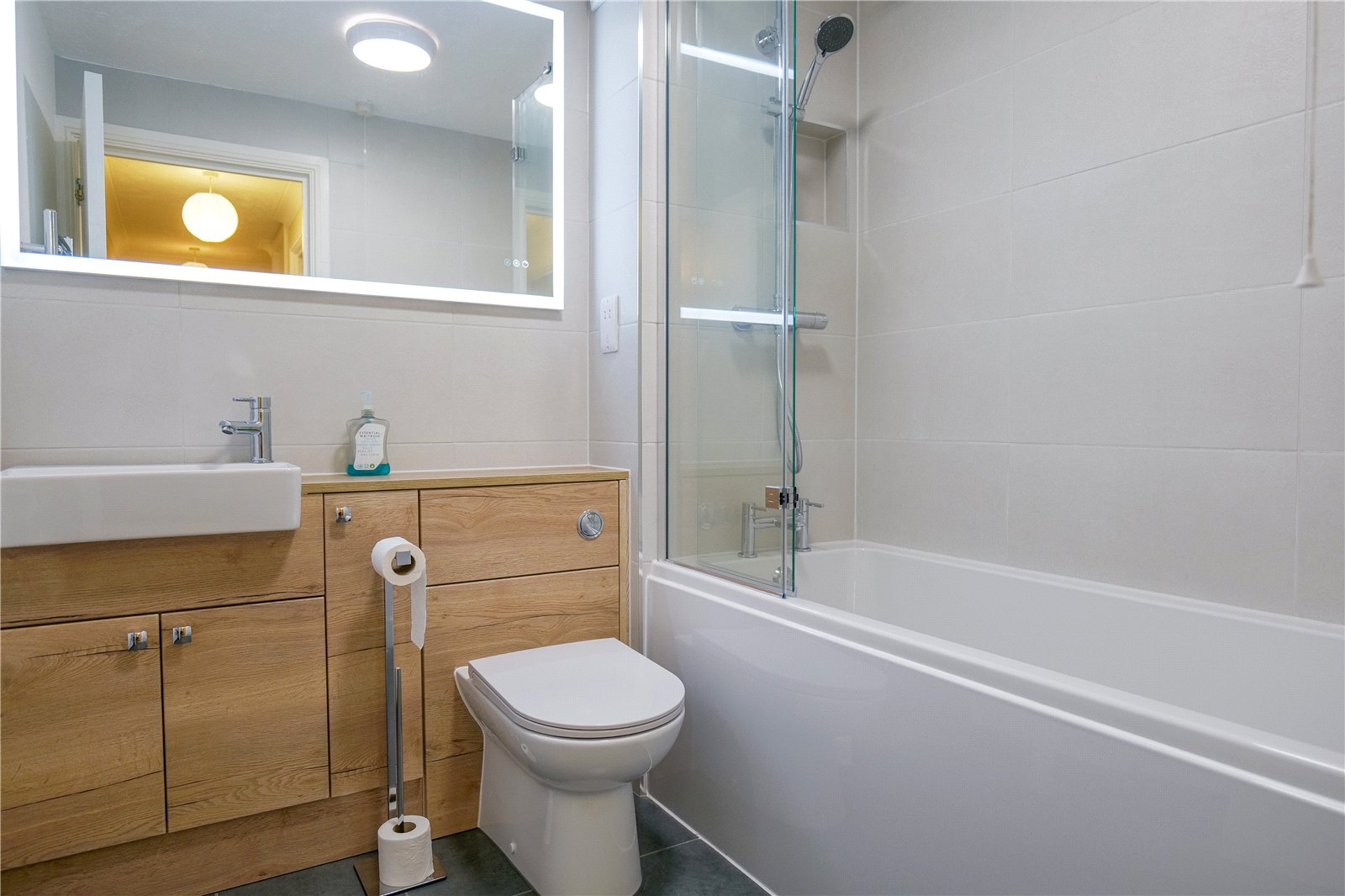 2 bedroom Flat to let in Ruscombe, Twyford, Reading
